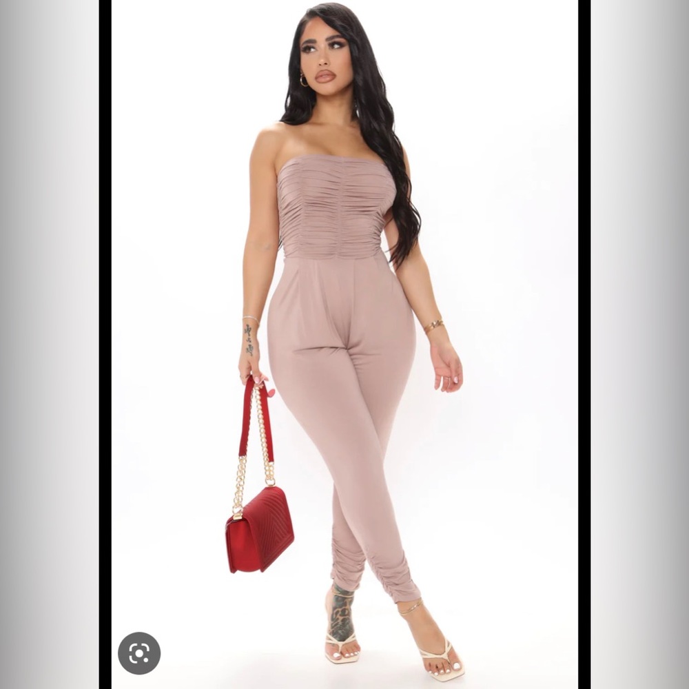 Brand new Fashion Nova “Can’t Be Ruched” Jumpsuit size small in color Taupe.
